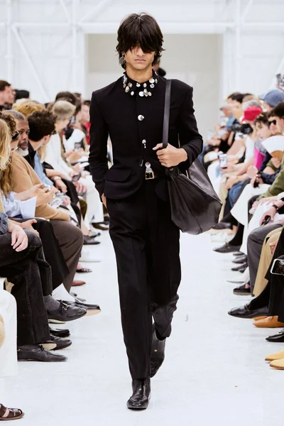 Look 72